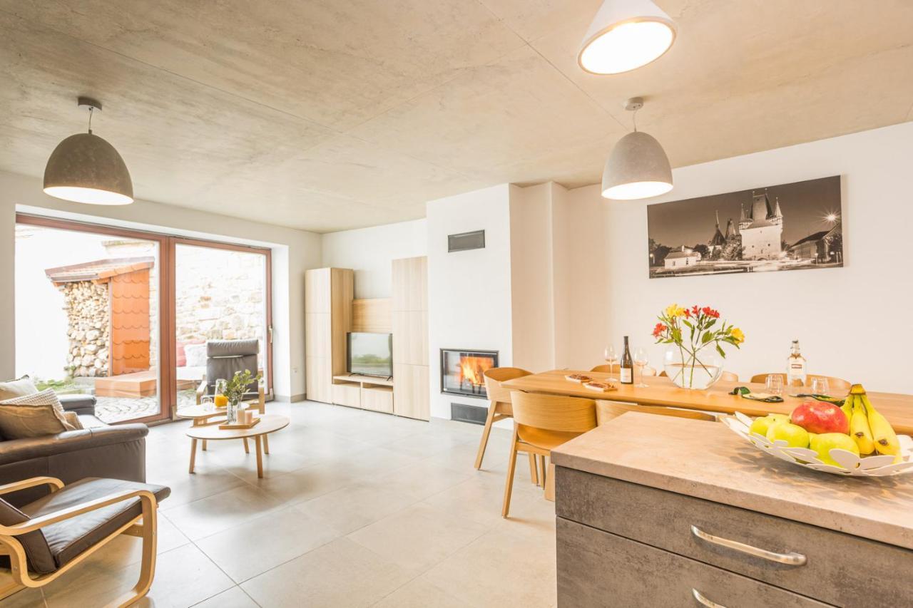 Vinny Apartman Rakovnik Bagian luar foto