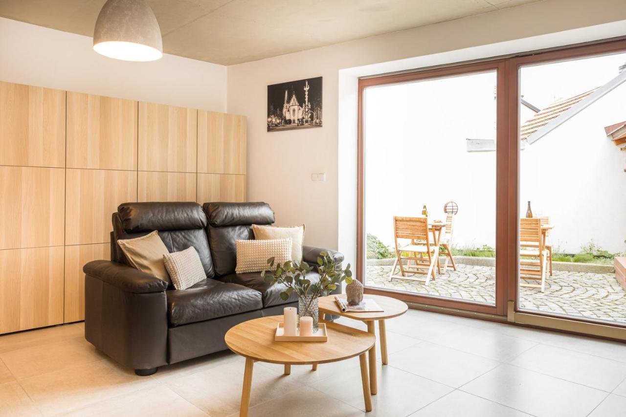 Vinny Apartman Rakovnik Bagian luar foto